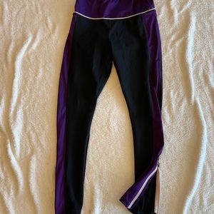 Fabletics Highwaisted Leggings with Zipper on Leg